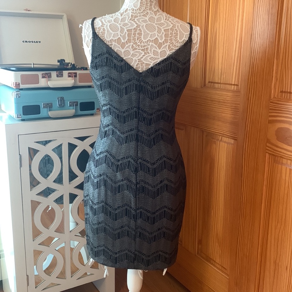 Guess Bodycon Dress - Picture 3 of 5